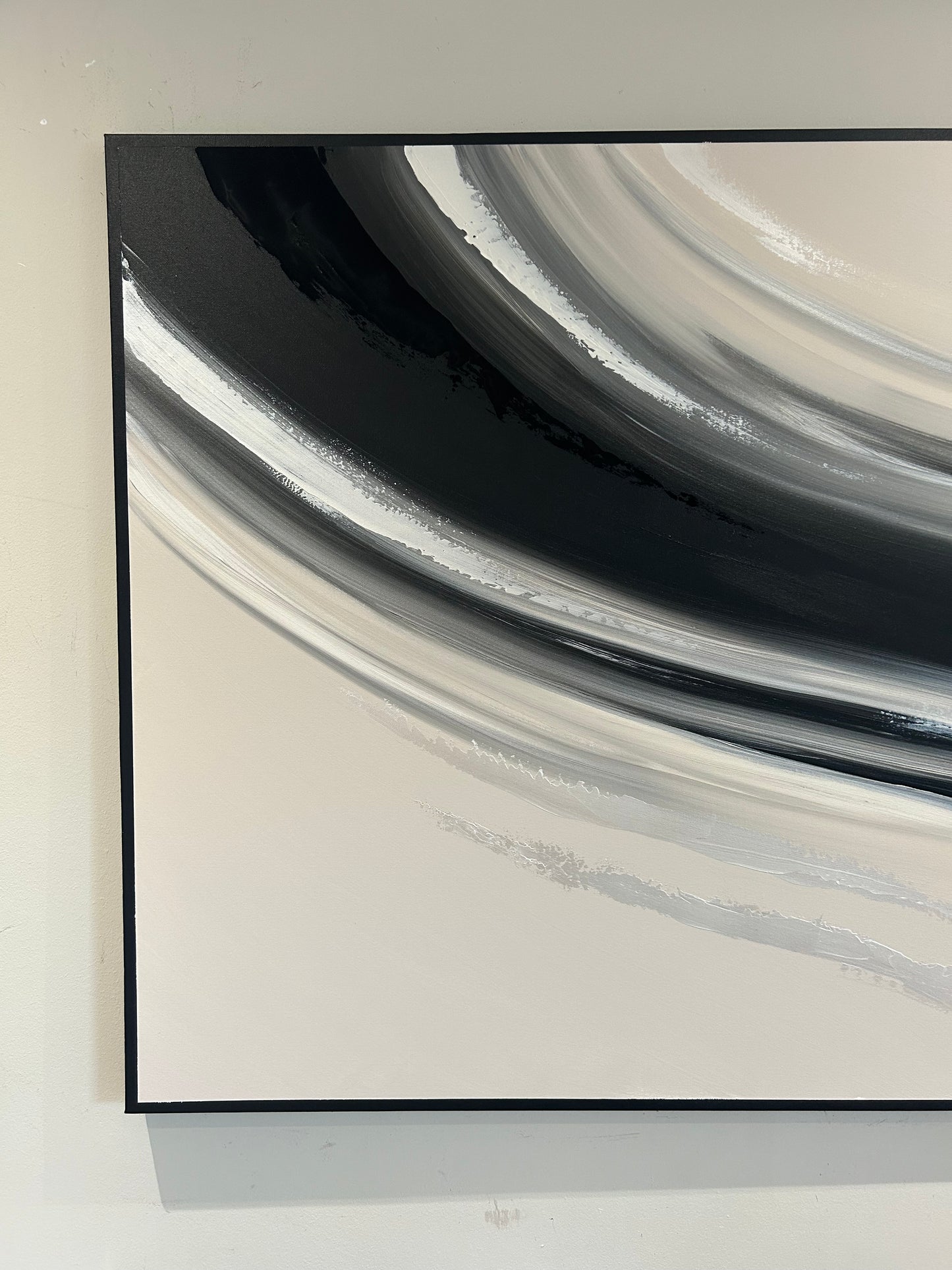 Black & Pearl Swirl