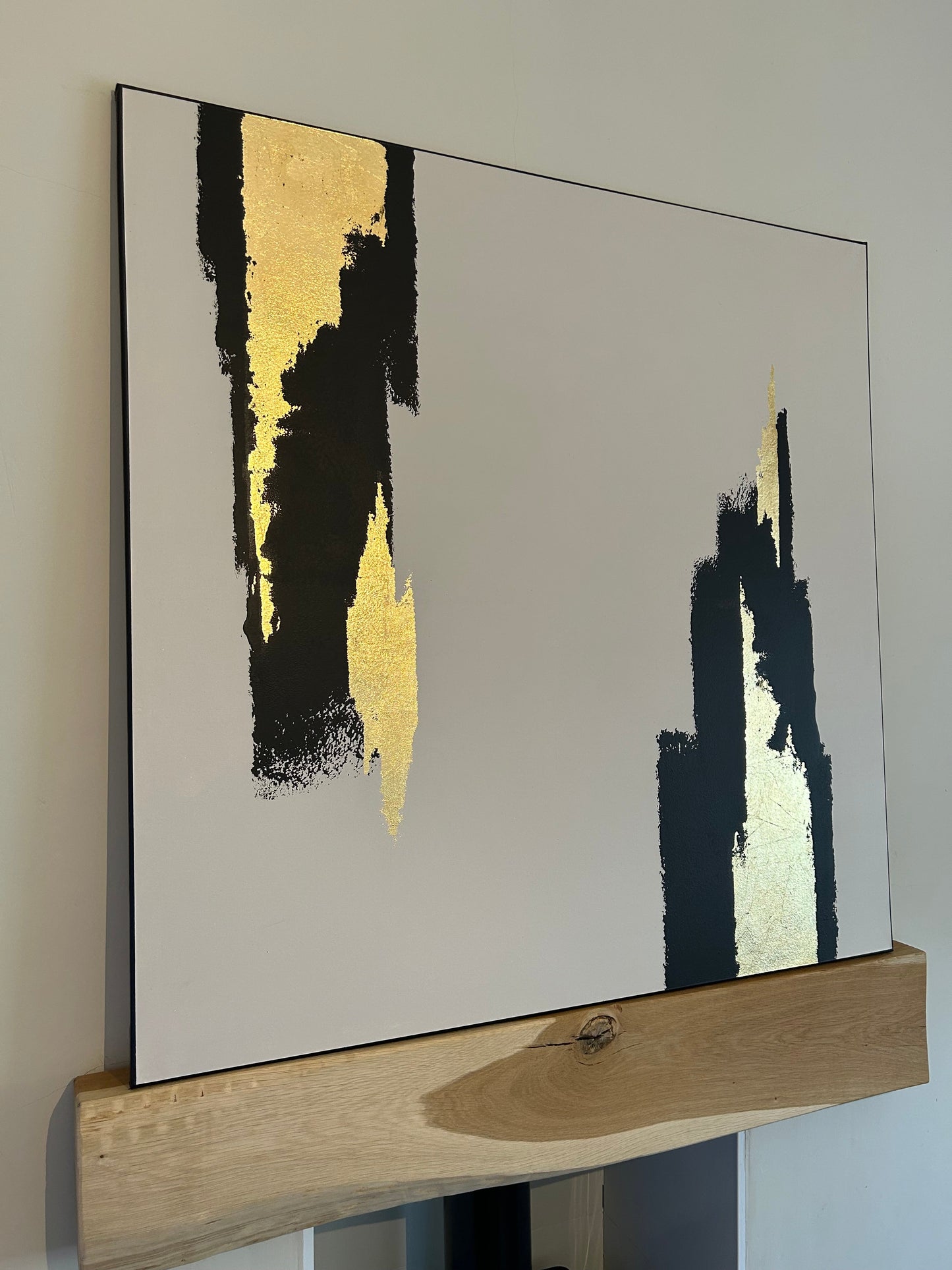 Black & Gold Leaf Minimalist