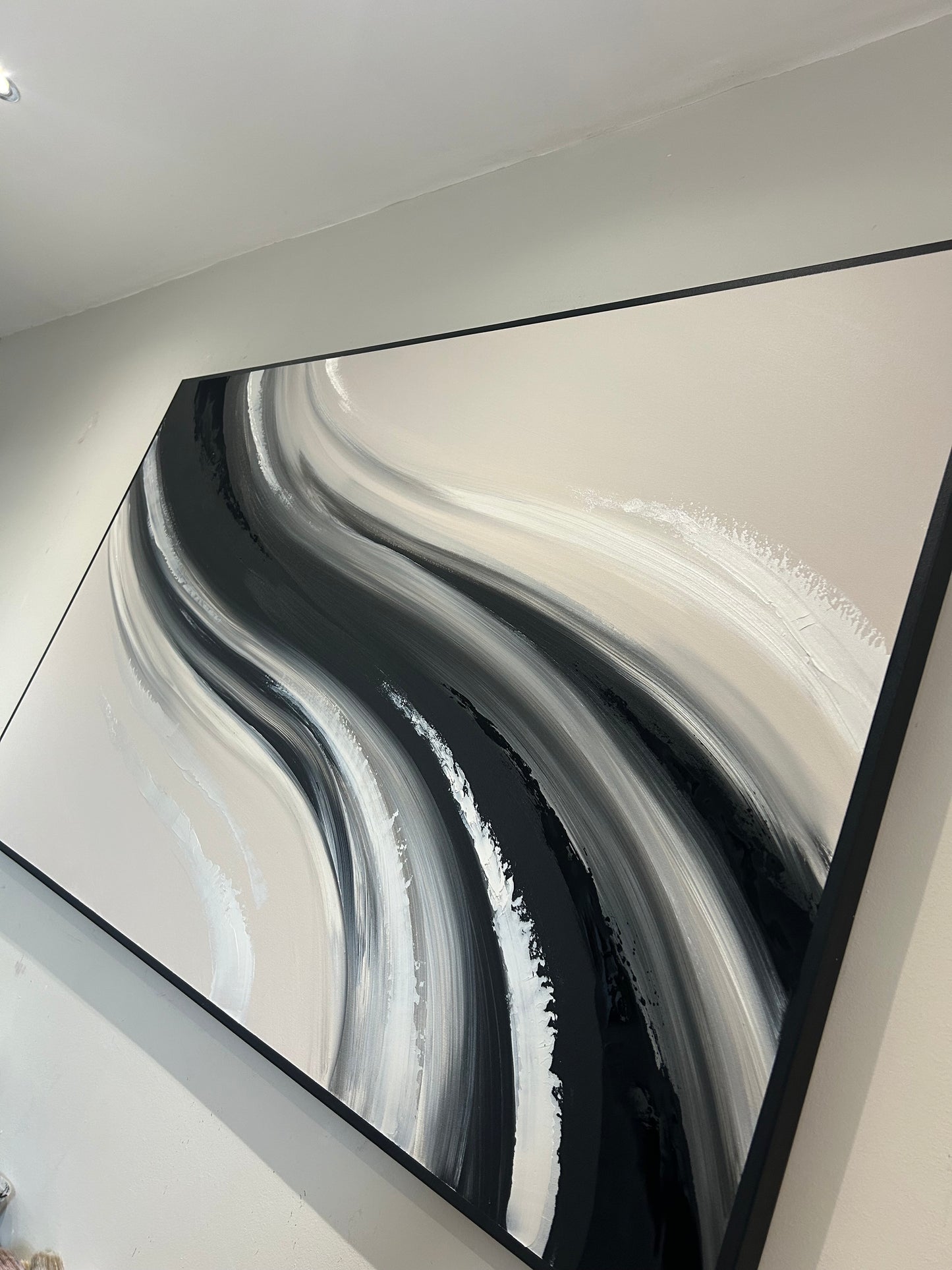 Black & Pearl Swirl